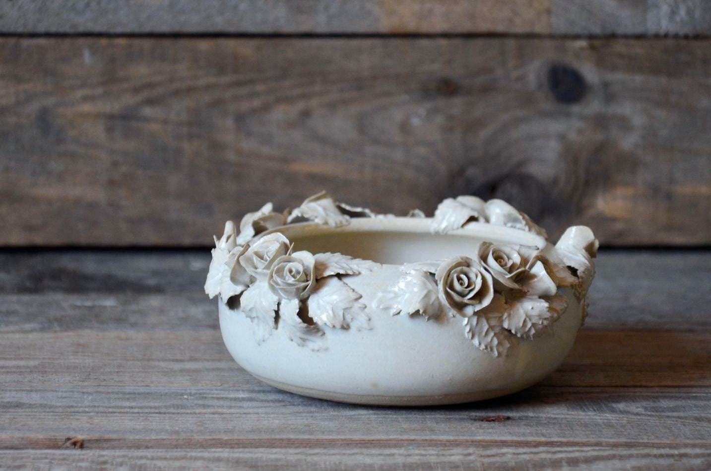 Romantica piccola ciotola/vaso avorio in gres con fiori di  rosa  - gres -