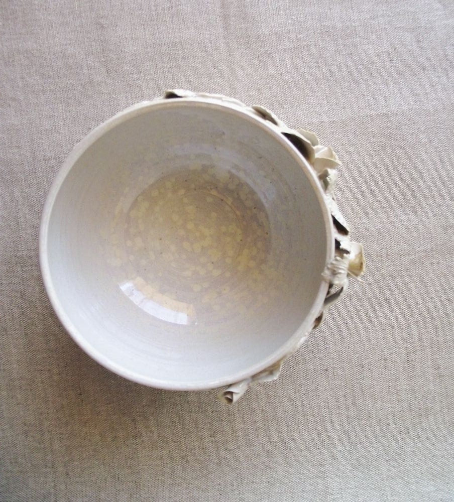 Ciotola bianco granito con rose e  puntini rosa- gres -