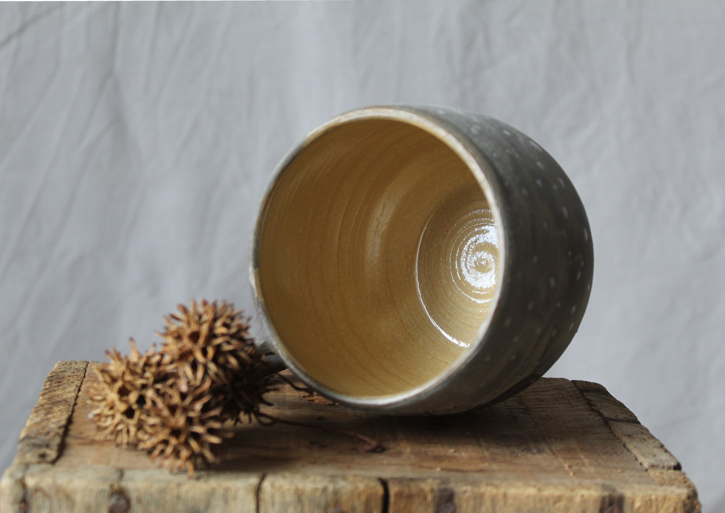 Tazza in gres  "Il cervo in ascolto"  -  gres - IN PRODUZIONE