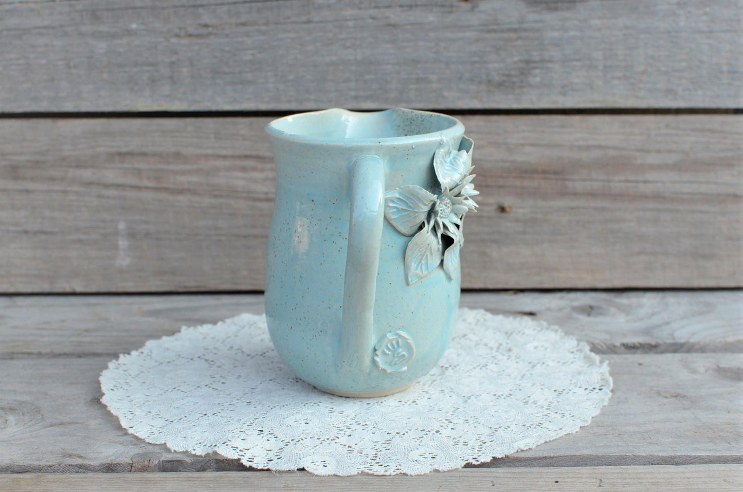 Brocca per il latte / lattiera "Daisy" color azzurro con margherite - IN PRODUZIONE - gres