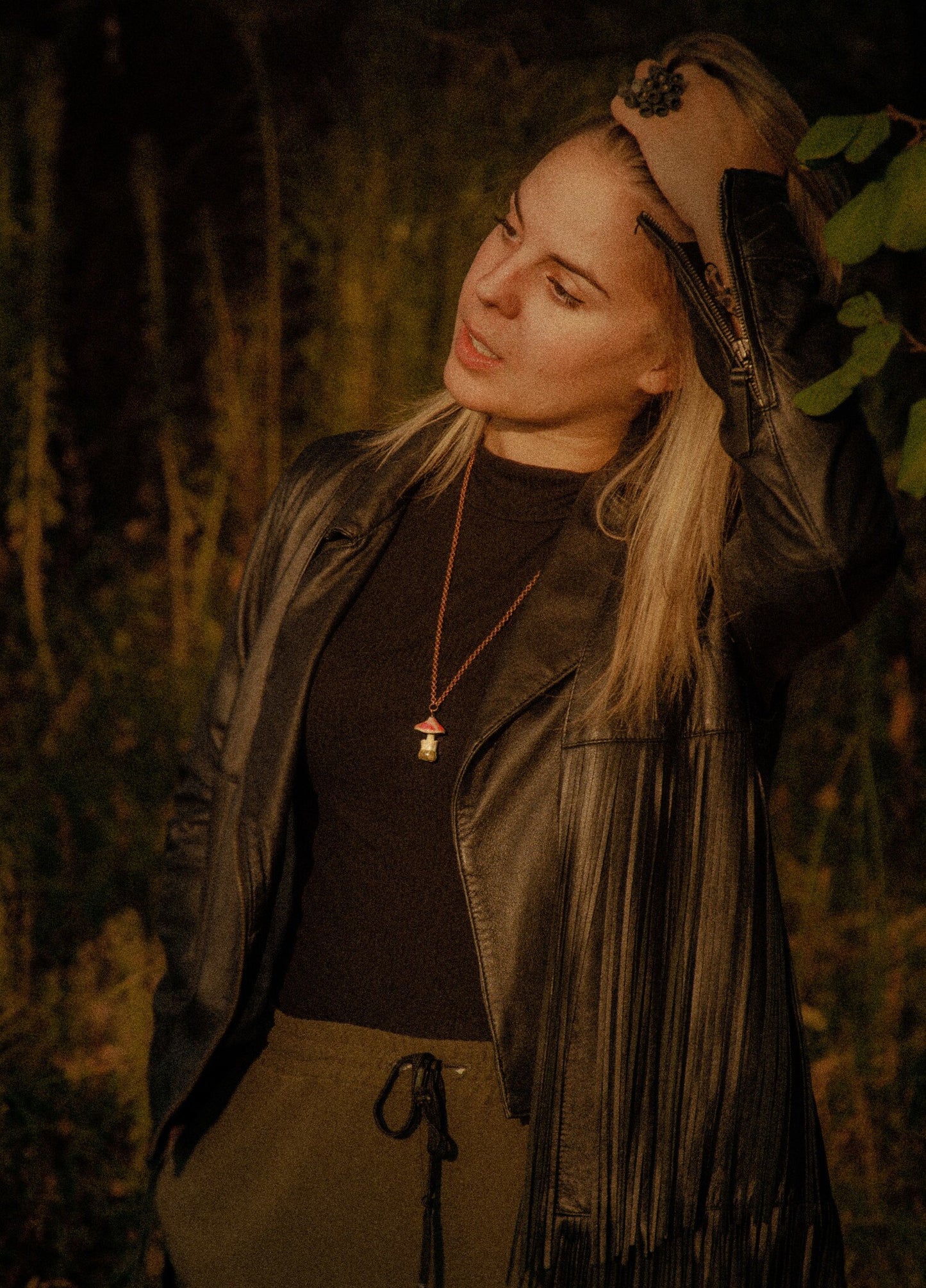 Amanite - Collana con un fungo in gres