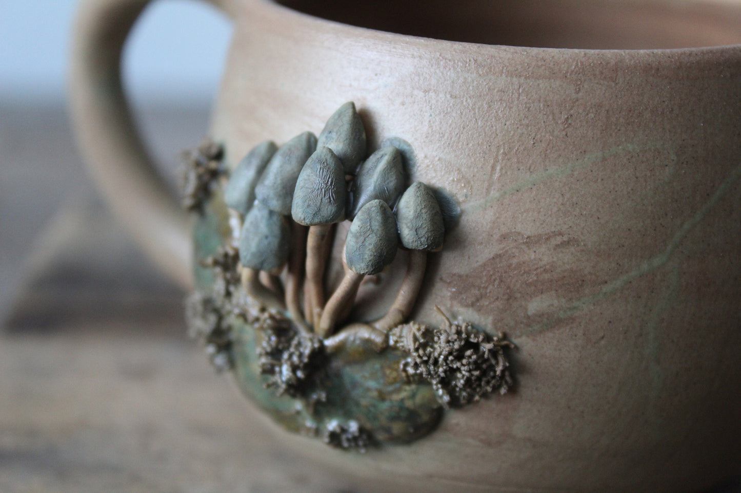 Tazza in gres  con funghetti blue  -  gres