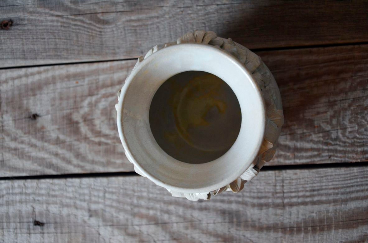 Vaso sferico bianco "Margherite"