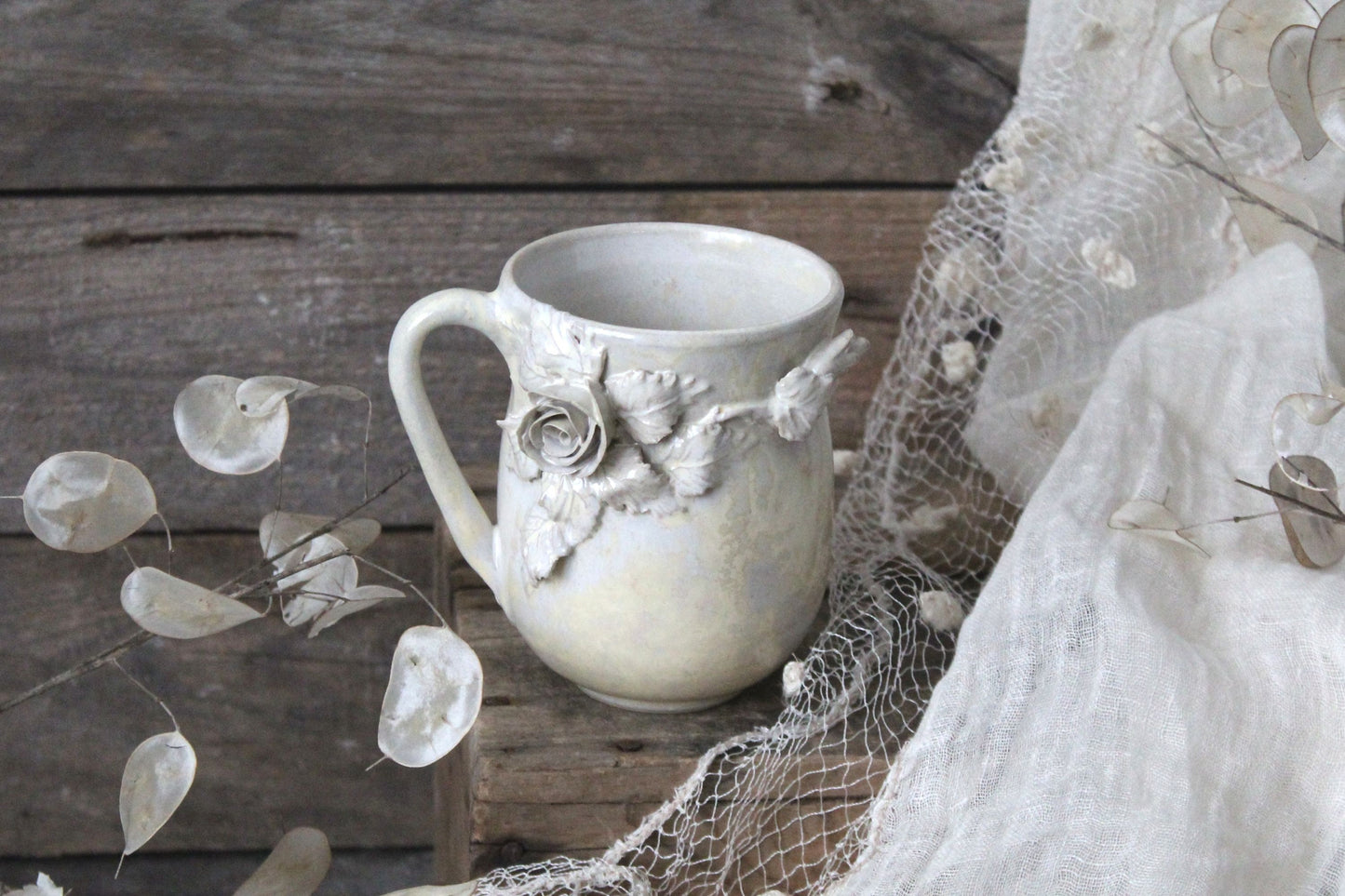 Alice Tazza in gres color crema con rose -  2' design
