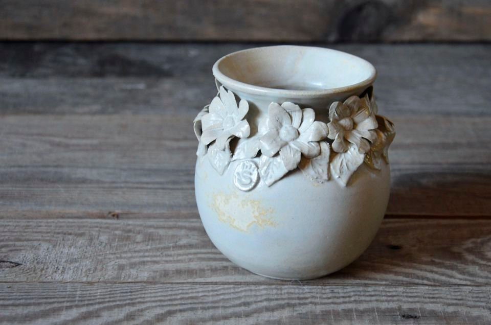 Vaso sferico bianco "Margherite"
