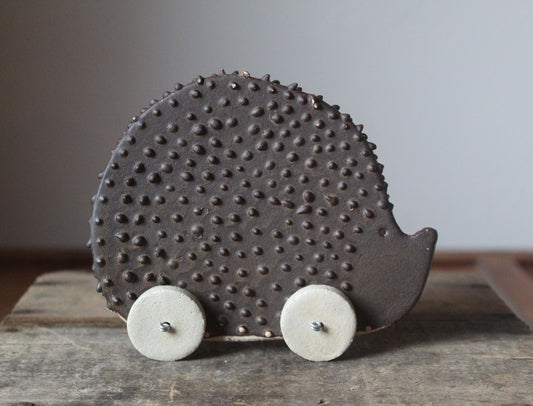 Riccio di ceramica con ruote - Home decor