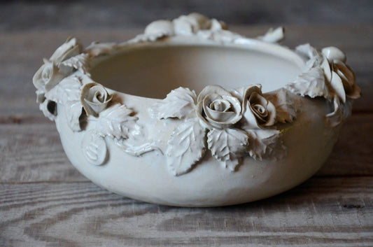 Romantica piccola ciotola/vaso avorio in gres con fiori di  rosa  - gres -