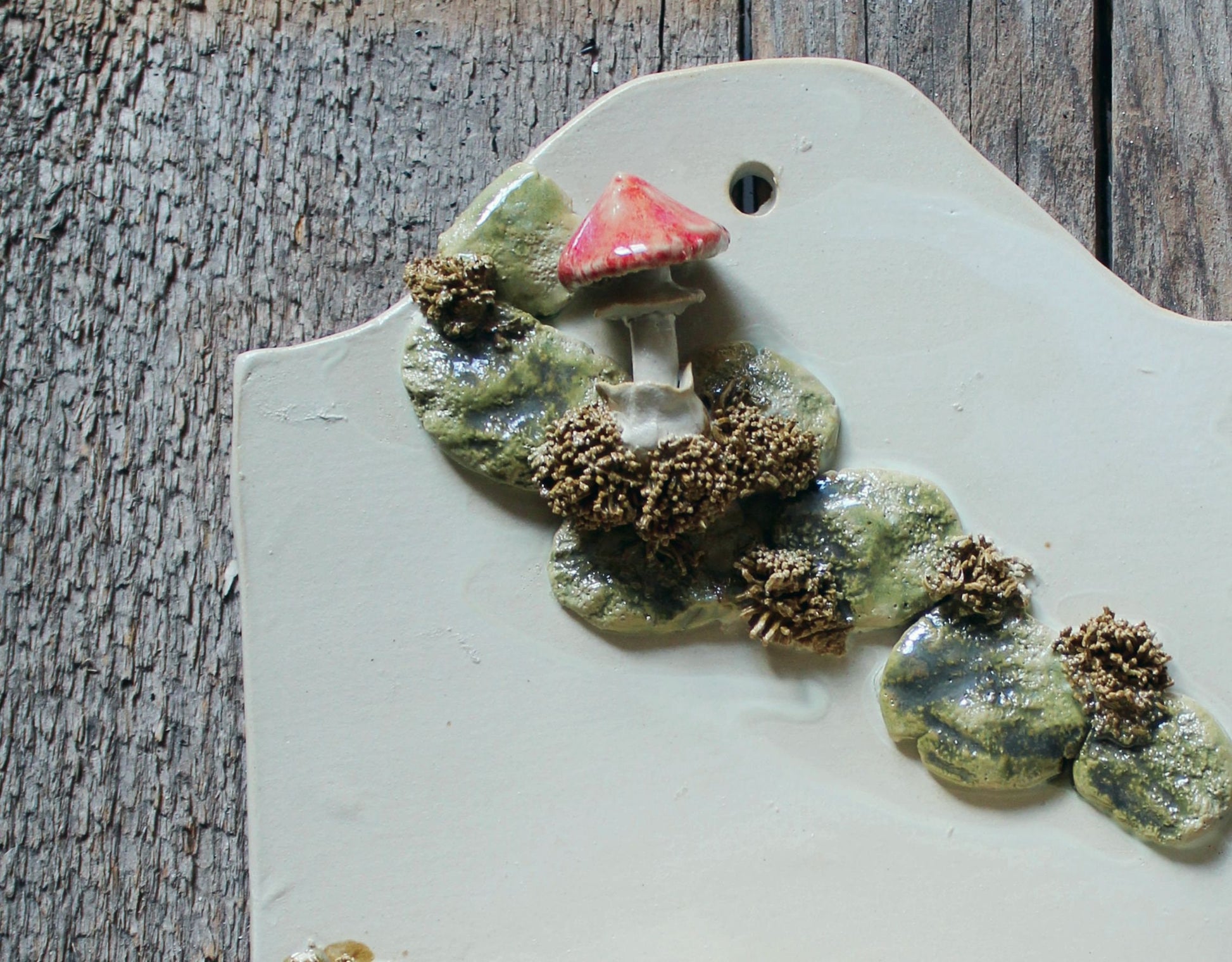 Porta sapone da appendere con amanite e muschio